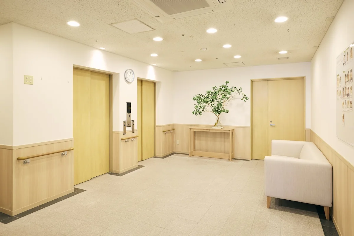 飯田橋ホームのエントランス